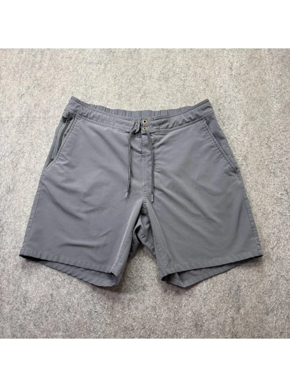 Ten Thousand Foundation Shorts Men L Gray 7